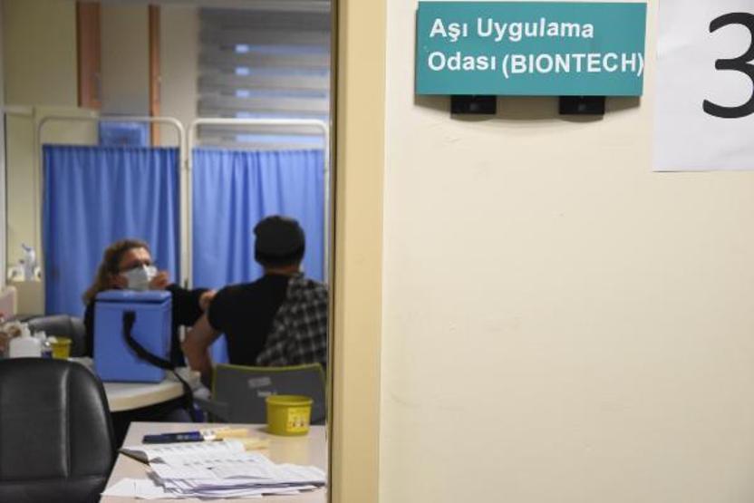 Hastanelerde hatırlatma dozu kuyruğu