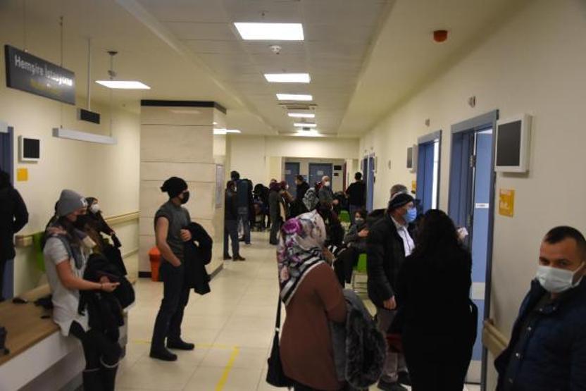 Hastanelerde hatırlatma dozu kuyruğu