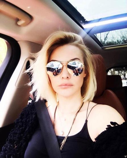 Volkan Aslandan eşi Aylin Coşkuna büyük jest