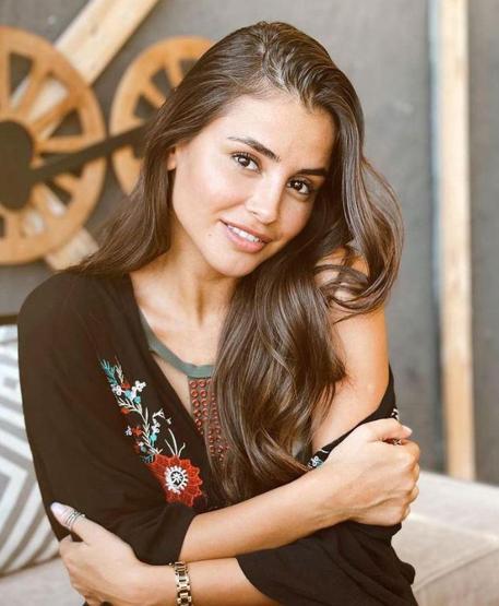 Hazal Çağlar sosyal medyayı salladı