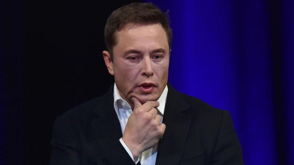 Elon Musk, uydularının uzayda çok fazla yer kapladığı yönündeki iddiaları reddetti