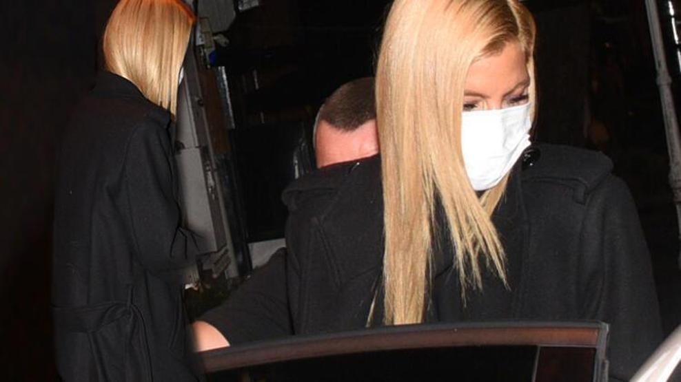 Kim der 43 yaşında diye Çağla Şıkelin damga vuran doğum günü kareleri
