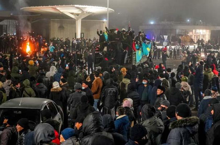 Kazakistanda tansiyon düşmüyor Rusya liderliğindeki askeri ittifak, birlik gönderdi
