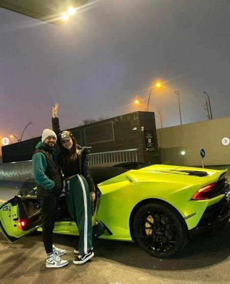 Selin Ciğerci ve Gökhan Çıra arabalarının fiyatıyla gündem oldu