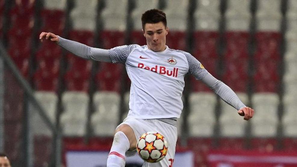 UEFA 2022ye damga vuracak genç yıldızları açıkladı Türk futbolcu da listede