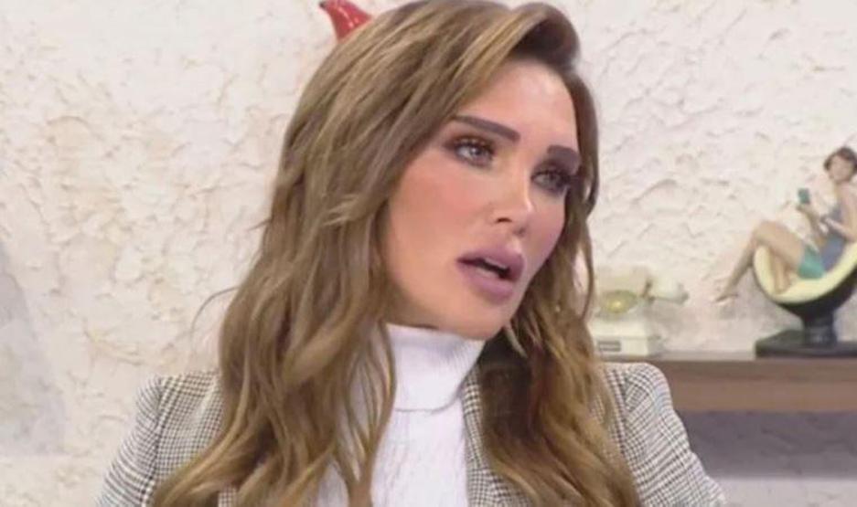 Seren Serengil kardeşlerini ilk kez paylaştı
