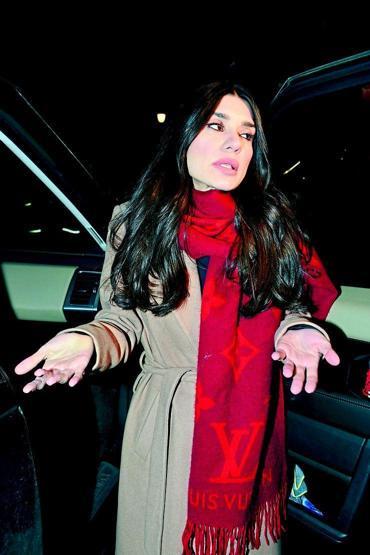Burcu Kıratlı eşi Sinan Akçıl ile yaşadıkları ayrılığın nedenlerini açıkladı