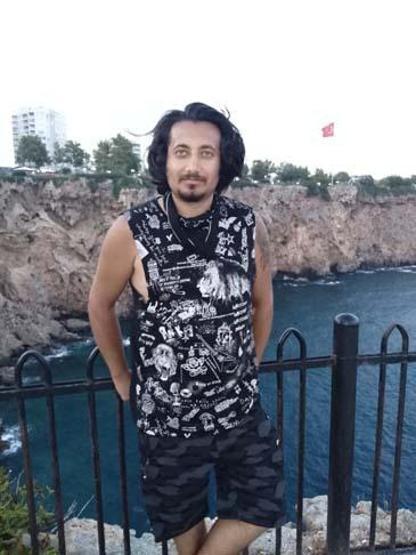 14 gündür haber alınamıyor: Çalışmaları gözyaşlarıyla izledi