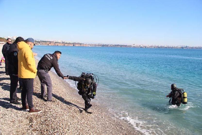 14 gündür haber alınamıyor: Çalışmaları gözyaşlarıyla izledi