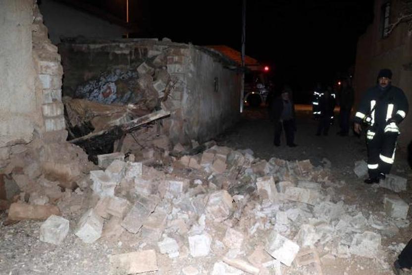 Kayseride 4.9 büyüklüğünde deprem: 21 artçı sarsıntı yaşandı