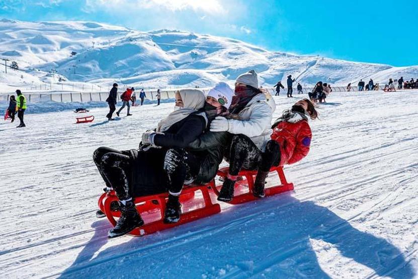 Denizli’nin ikinci beyaz cenneti ziyaretçi akınına uğruyor