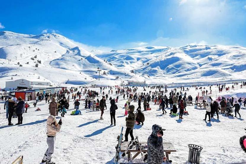 Denizli’nin ikinci beyaz cenneti ziyaretçi akınına uğruyor