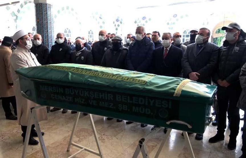 Oyuncu Ayberk Pekcan son yolculuğuna uğurlandı