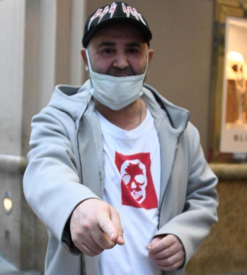 Şafak Sezer: Saç çıktı ama sonra vücut gitti
