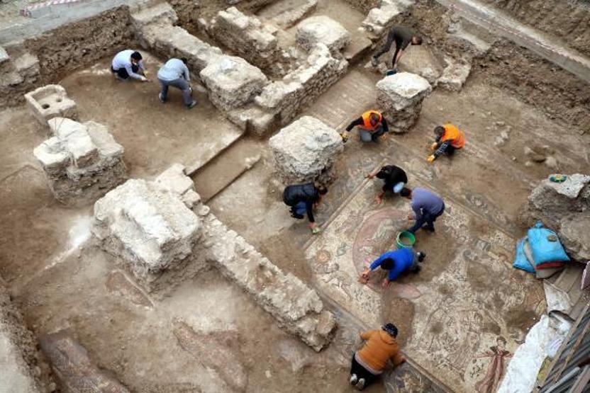 Germanicia Antik Kentindeki kazılarda 1500 yıllık mozaik bulundu