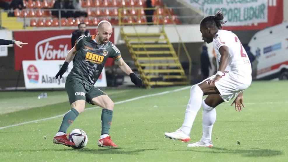 Son dakika... Fenerbahçe Efecan Karaca için görüşmelere başladı