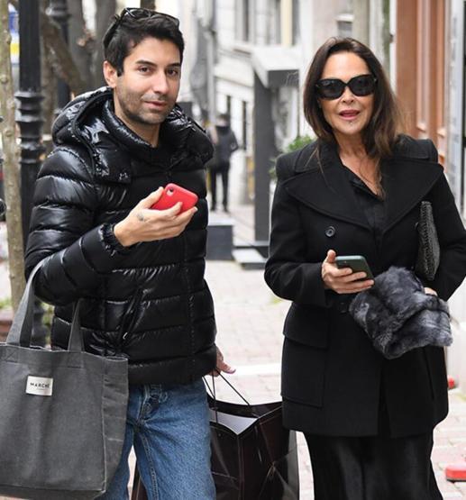 Hülya Avşar, Helin Avşara yaptığı hamilelik esprisiyle dikkat çekti