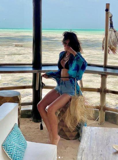 Zeynep Sever Demirel ve kızlarının az konforlu çok maceralı tatili