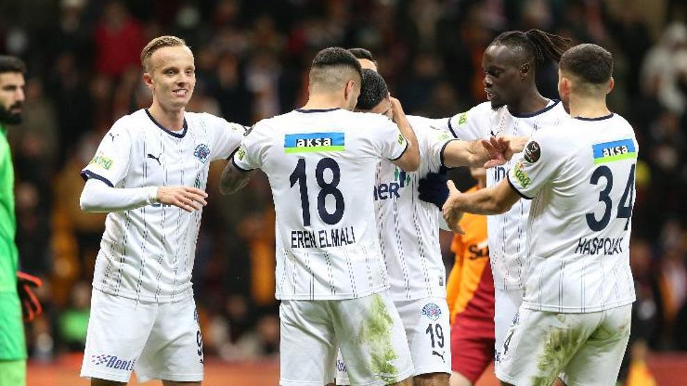 Son dakika... Fenerbahçe Eren Elmalıyı kadrosuna katıyor