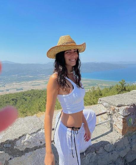 Şiddet gören sosyal medya fenomeni uzaklaştırma kararı aldırdı