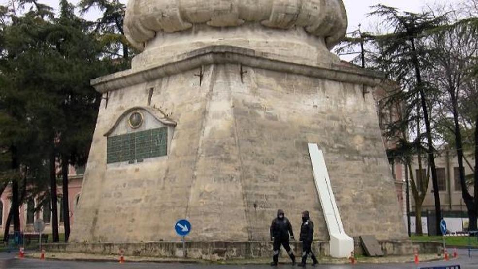 273 yaşında olan Beyazıt Kulesindeki renkler ne anlama geliyor