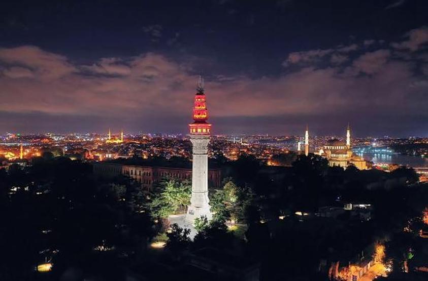 273 yaşında olan Beyazıt Kulesindeki renkler ne anlama geliyor