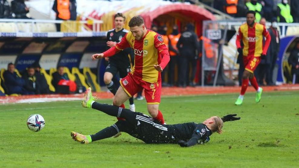 Son dakika... Beşiktaştan Galatasaraya Mustafa Eskihellaç çalımı