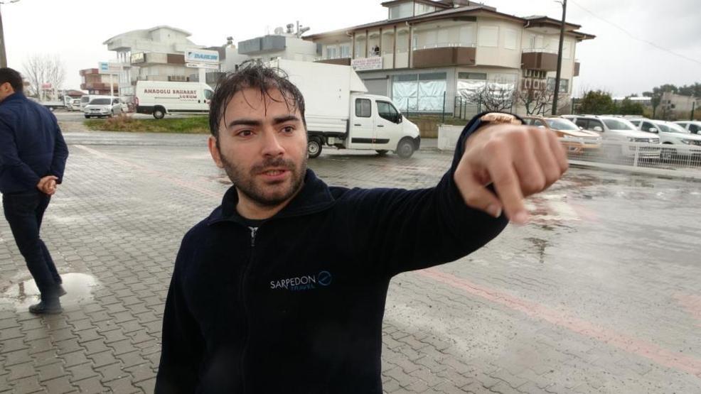 Tur minibüsü yandı: Turistler canlarını zor kurtardı