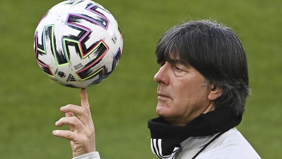 Son dakika... Fenerbahçede Joachim Löw şoku