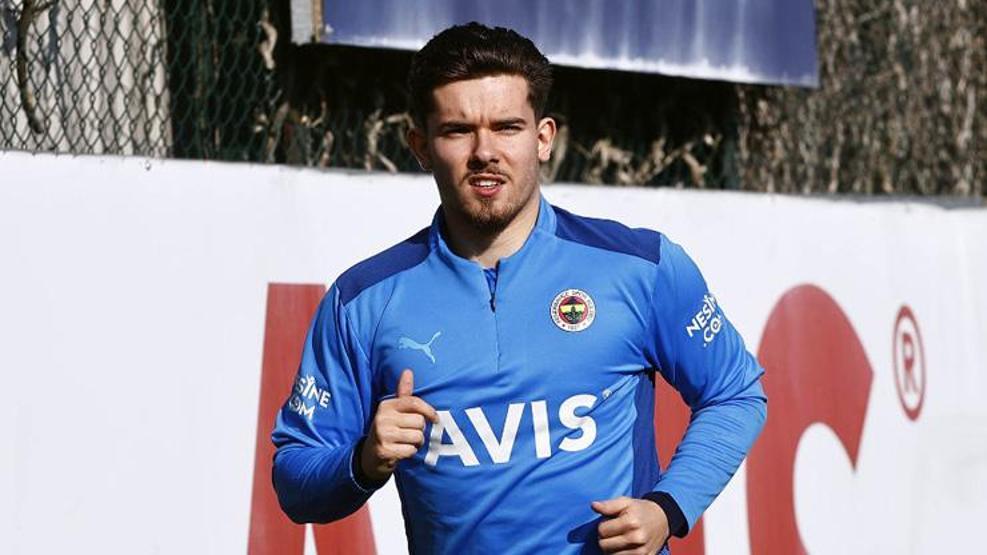 Son dakika... Ferdi Kadıoğlu ezeli rakiplerle görüşüyor