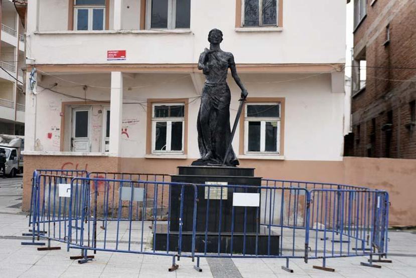 Adalet Anıtını ateşe verip tutuklanmıştı Yeni detaylar ortaya çıktı