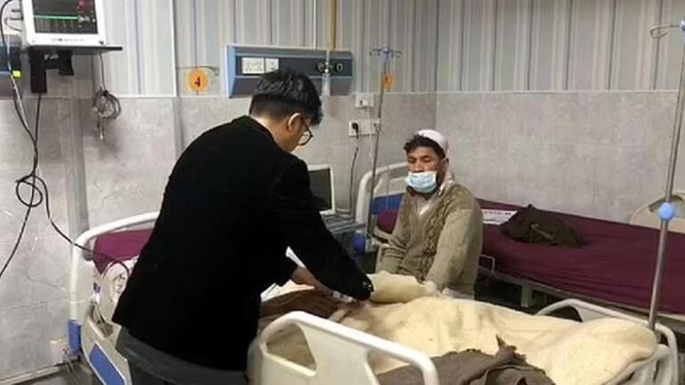 Akılalmaz olay Erkek çocuğu olsun diye kafasına çivi çaktılar
