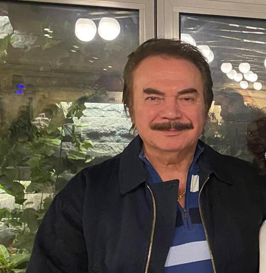 Orhan Gencebaydan sahne kıyafetleri yorumu
