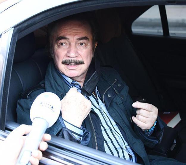 Orhan Gencebaydan sahne kıyafetleri yorumu