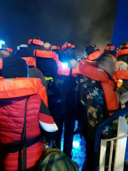 Yunanistandaki feribot yangınında kayıp 12 kişi aranıyor