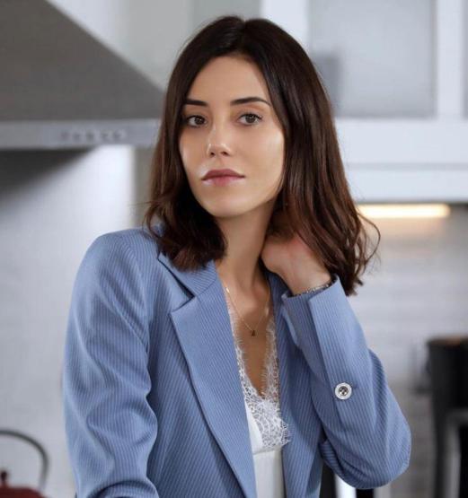Cansu Dere mahkemeye koştu O paylaşımlar çileden çıkardı