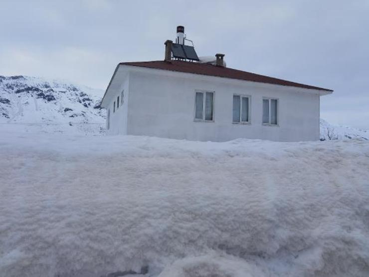 Tuncelide iki mevsim arası 80 kilometre
