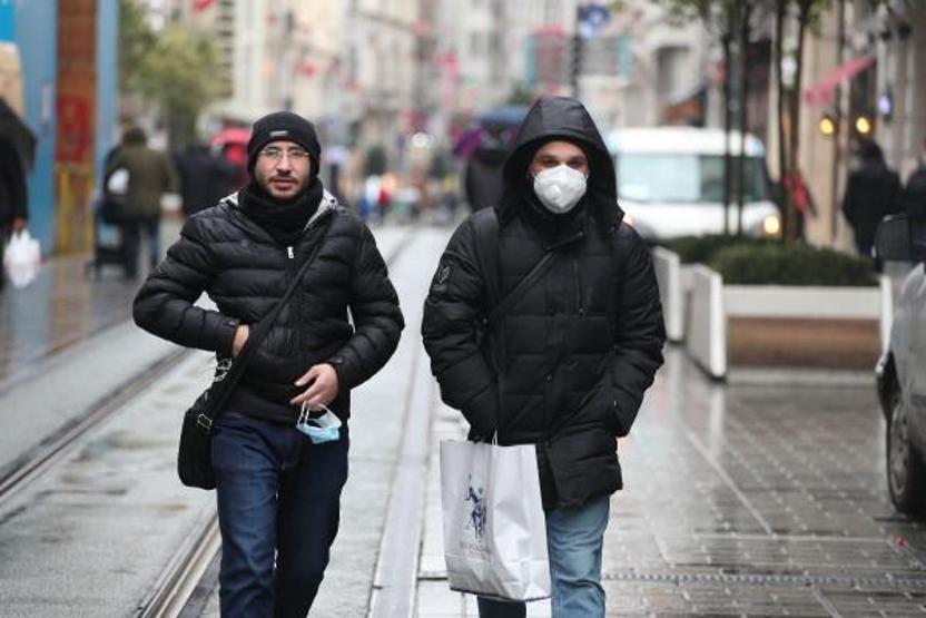 Maske kararının ardından İstiklal Caddesinde ilk gün