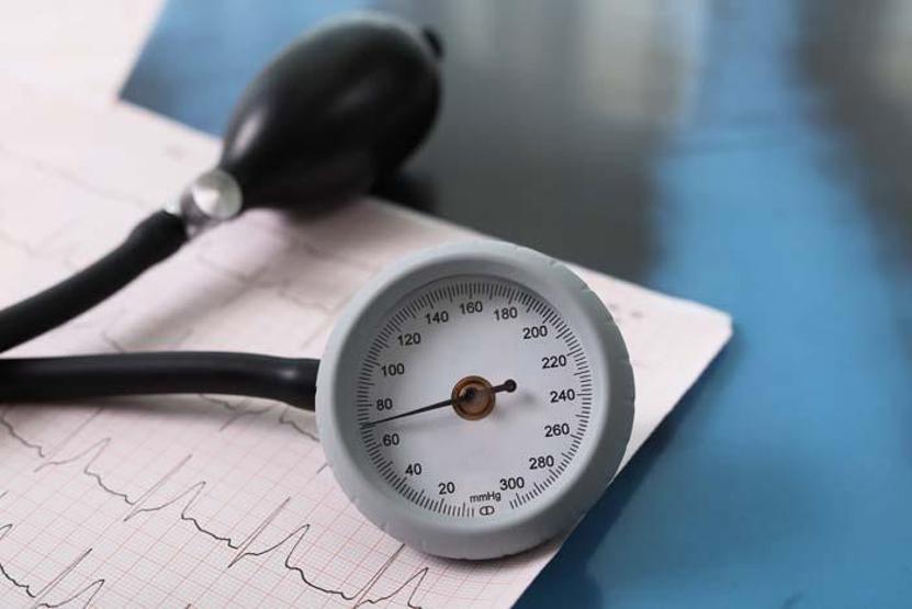 Dikkat Bu hatalar böbrekleri yıpratıyor Böbrekleri tüketen 8 önemli neden
