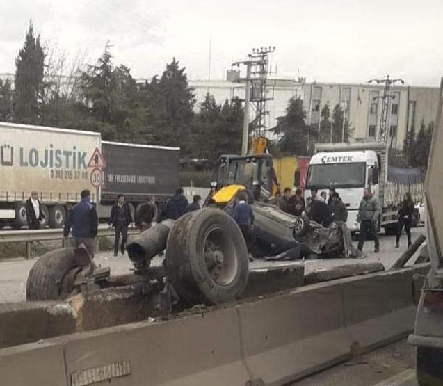 Kocaelide zincirleme kaza: İstanbul yönü kapandı