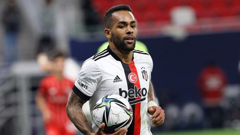 Son dakika... Alex ve Larin gidiyor Talisca ve Onyekuru geliyor