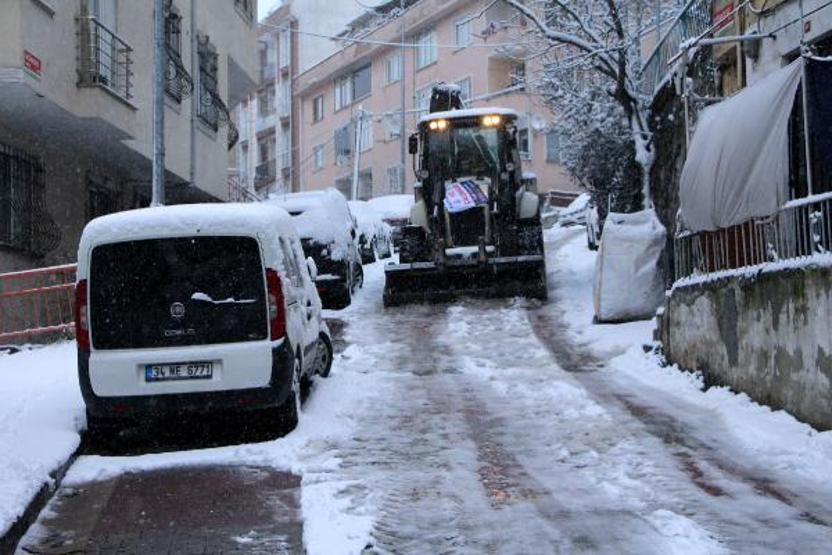Ara sokaklardaki sürücüler ve yayaların zor anları