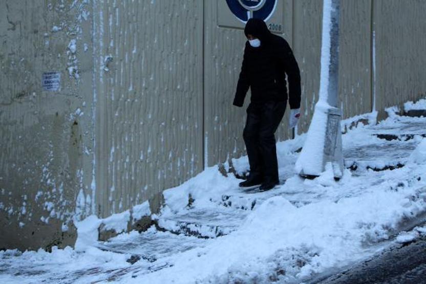 Ara sokaklardaki sürücüler ve yayaların zor anları