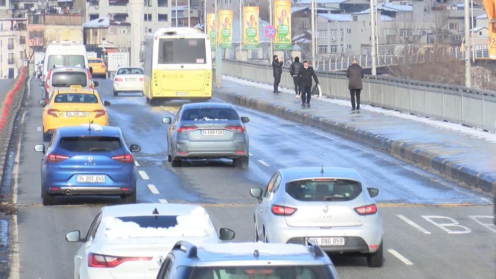 Unkapanı Köprüsü trafiğe açıldı