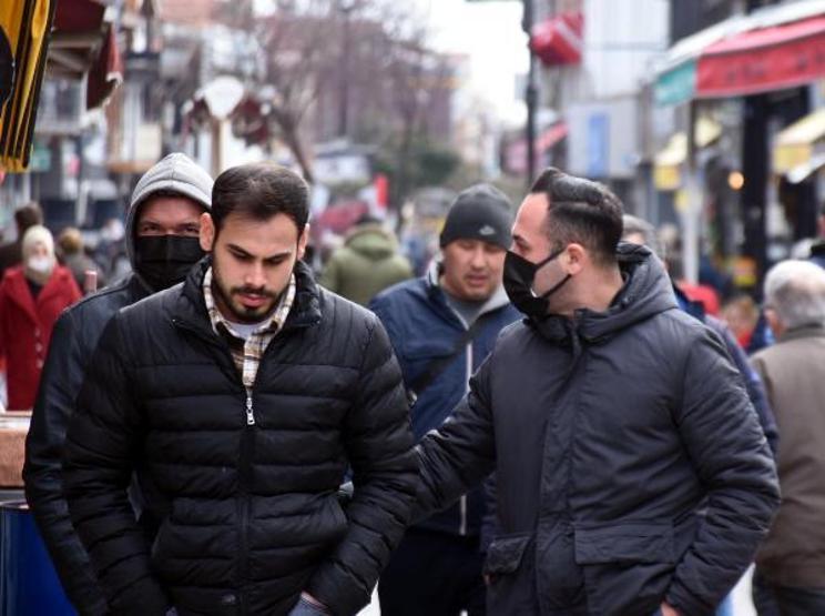 Kısıtlamalar gevşedi: Aşıda hatırlatma dozları yüzde 10a kadar düştü