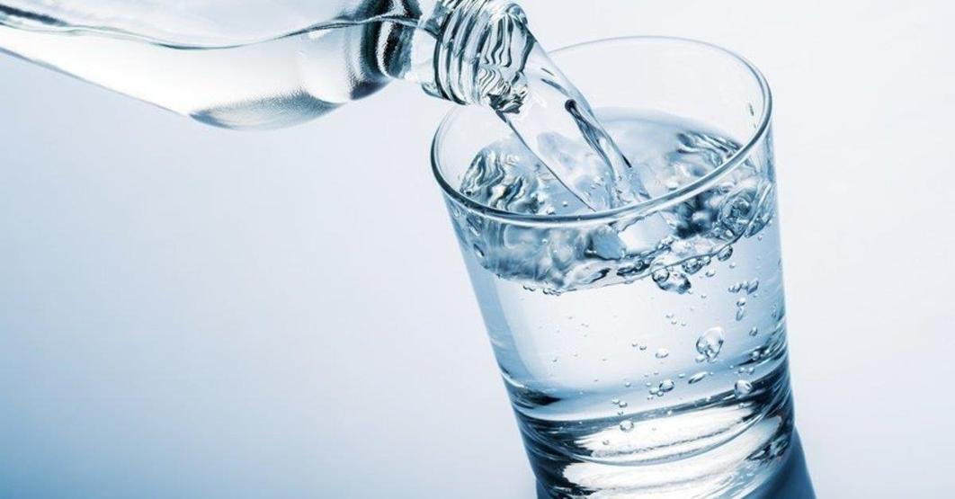 Su içmenin faydaları nelerdir Günde kaç litre su içmek gerekir