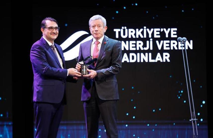 Türkiyeye Enerji Veren Kadınlar ödülleri sahiplerini buldu