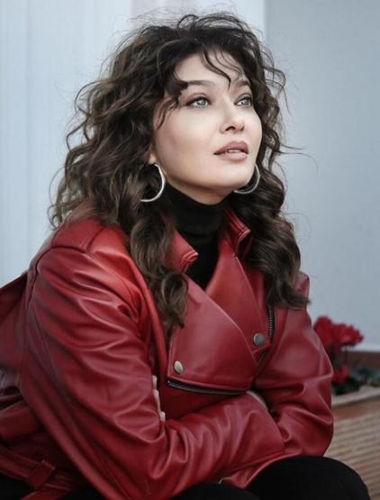 Nurgül Yeşilçay isyan etti: Uçmuş bunlar
