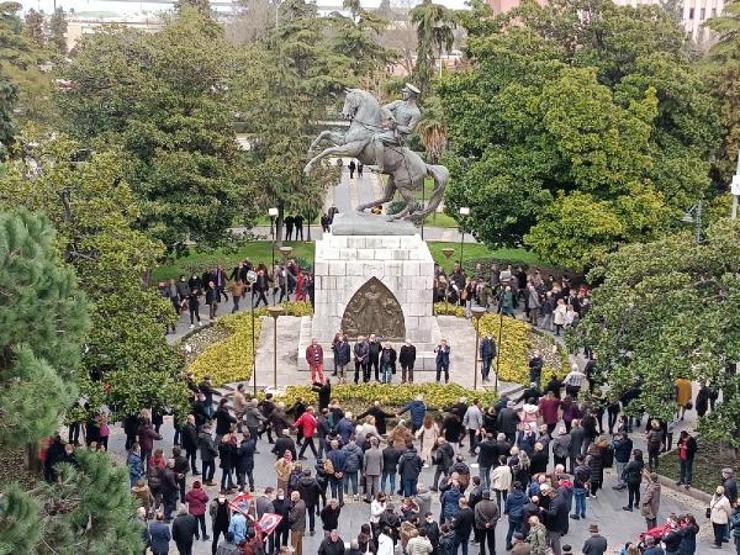 Onur Anıtına saldıranlar: Pişmanız