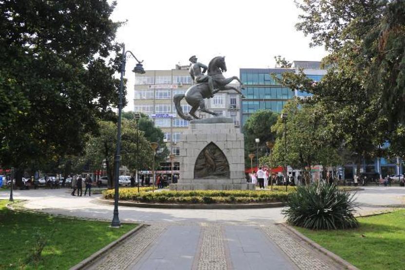 Onur Anıtına saldıranlar: Pişmanız